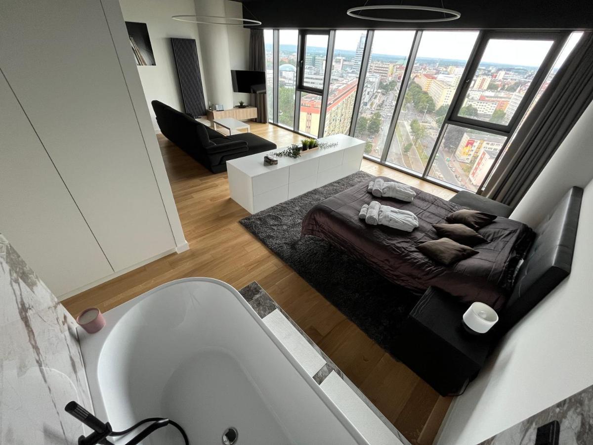 Hanza Tower - Luxurious Apartment 60M2 - 15Th Floor City View Szczecin Exterior foto